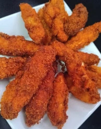 Iscas empanadas e crocantes